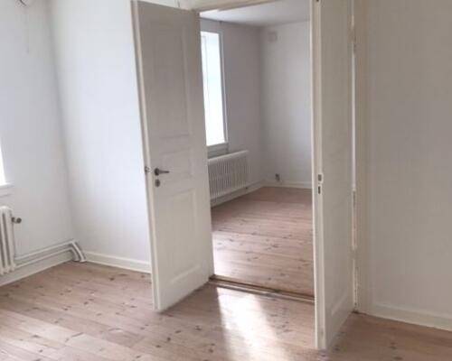 Flot 4. værelses lejlighed