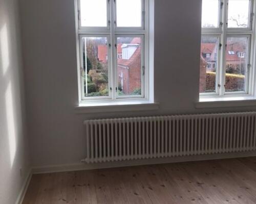 Flot 4. værelses lejlighed