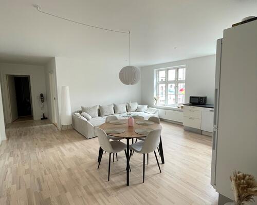 Flot nyere 3 værelses lejlighed