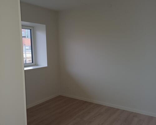 Lys 2-værelses lejlighed i Asani Haven