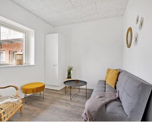 Lys og nyere 4-værelses lejlighed i Randers NV