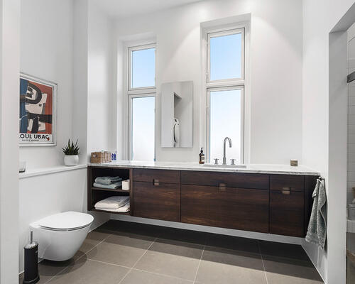 8 værelses lejlighed i København Ø