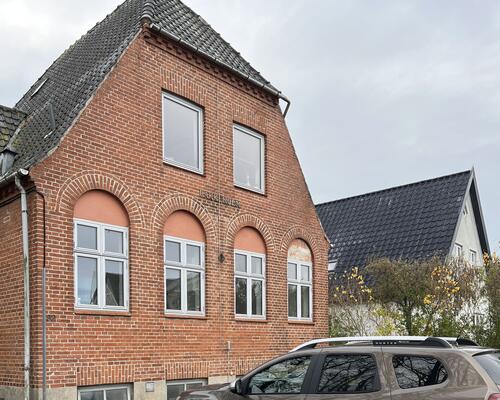 Stor 2-vær lejlighed i Dalum