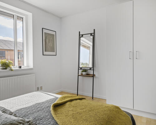 Lejlighed i 2 plan med mindre have beliggende i Tilst - gratis parkering