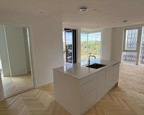 🏡 Apartment for Rent — Bright 4-Room Home with Balcony & Stunning Views