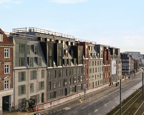 SKØN 3 VÆRELSES MED KØKKEN Ø OG ALTAN!