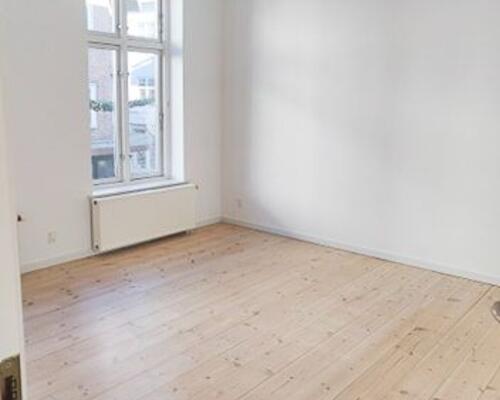 Skøn lejlighed på 88 m2 i centrum!