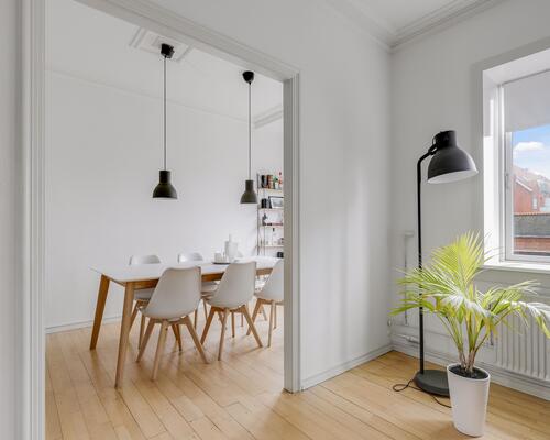 Stor 3-værelses med altan