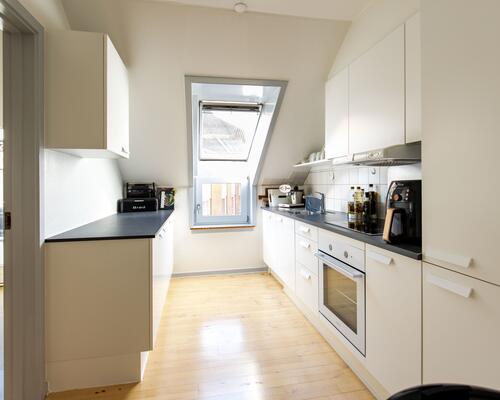 Stor lys 4-værelseslejlighed Vejle centrum