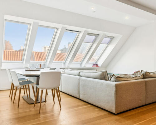INGEN BOFÆLLESSKABER – Pilestræde – Bright 4-room apartment in the heart of Copenhagen fully furnished
