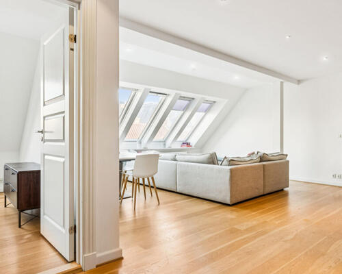 INGEN BOFÆLLESSKABER – Pilestræde – Bright 4-room apartment in the heart of Copenhagen fully furnished