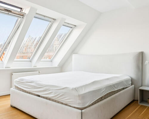 INGEN BOFÆLLESSKABER – Pilestræde – Bright 4-room apartment in the heart of Copenhagen fully furnished