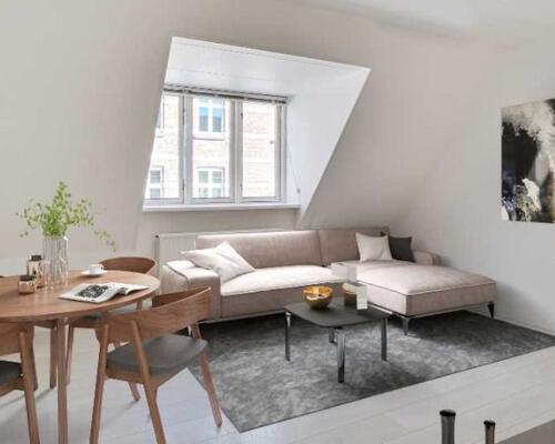 Flot renoveret 2-værelses lejlighed