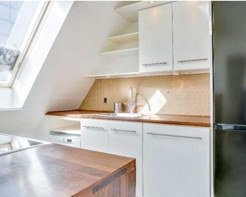 Flot renoveret 2-værelses lejlighed