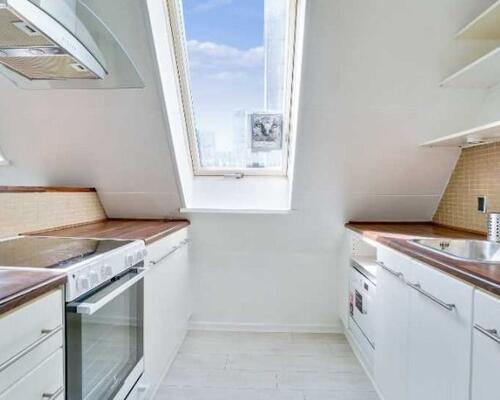 Flot renoveret 2-værelses lejlighed