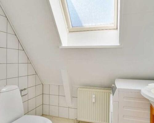 Flot renoveret 2-værelses lejlighed