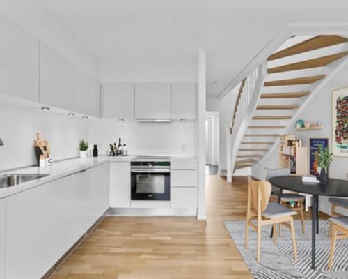 Dejligt rækkehus i tre plan!