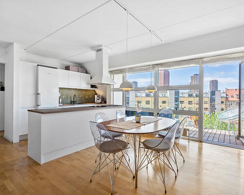 4 værelses lejlighed i København V