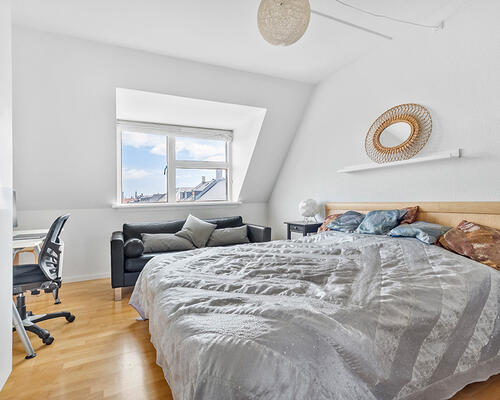 4 værelses lejlighed i København V