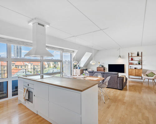 4 værelses lejlighed i København V