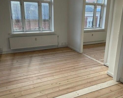 Skøn nyrenoveret lejlighed i Odense C.