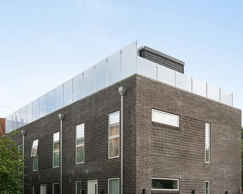 Fantastic new terrace house in Hellerup with 3+ extra bedroom in lower level