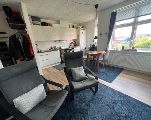 Skøn 2 vær. udlejes.