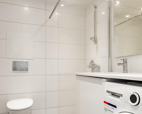 ✨ Lys og rummelig 4-værelses lejlighed midt i Odense C – perfekt som delelejlighed! ✨