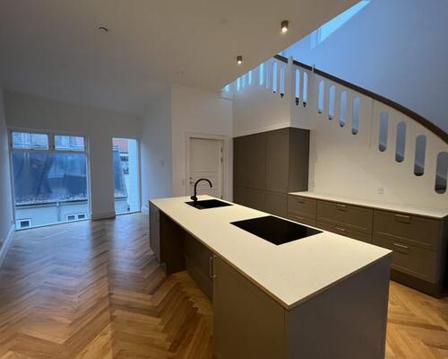 Flot og unik 3-værelses lejlighed i Aarhus C