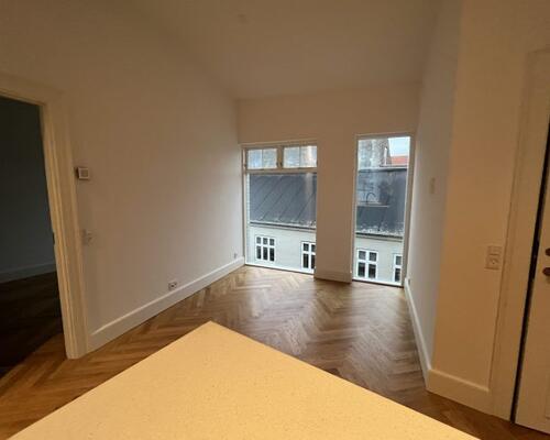 Flot og unik 3-værelses lejlighed i Aarhus C