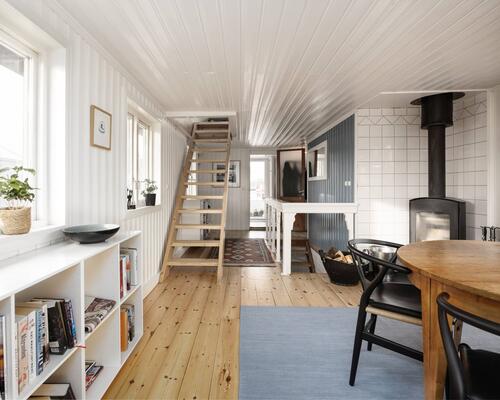 Super flot og smagfuldt møbleret husbåd | København K