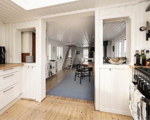 Super flot og smagfuldt møbleret husbåd | København K