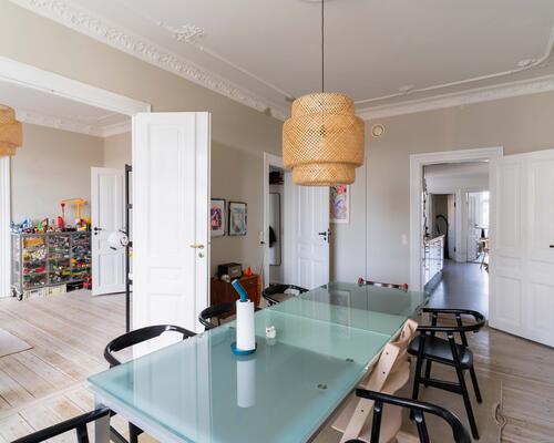 Flot herskabslejlighed på Nørrebrogade