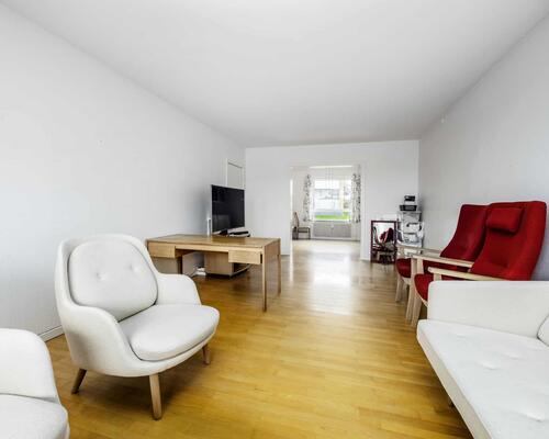 Hyggelig lejlighed med stor altan | Værløse