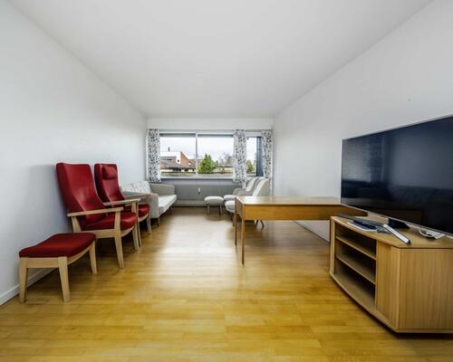 Hyggelig lejlighed med stor altan | Værløse