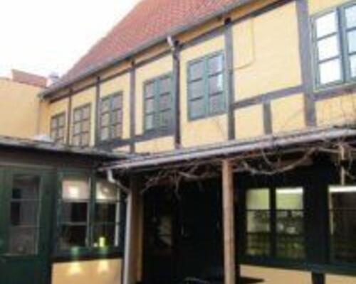 1 værelses lejlighed på Mellemgade