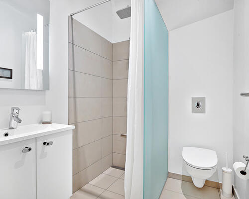 Eksklusiv 4-værelses lejlighed med to store altaner