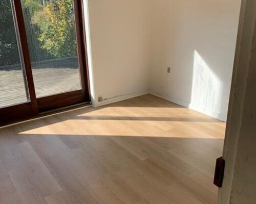 Værelse med egen privat terrasse