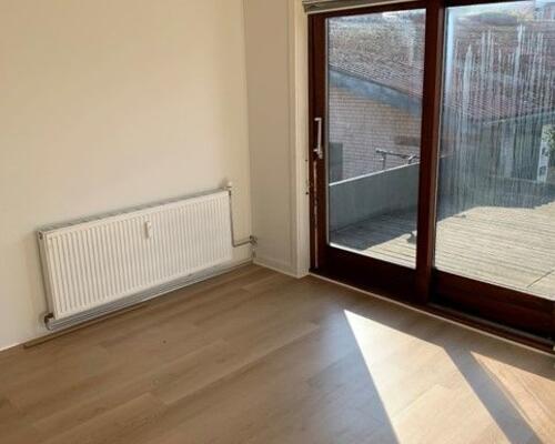 Værelse med egen privat terrasse