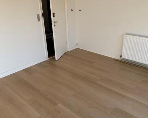 Værelse med egen privat terrasse