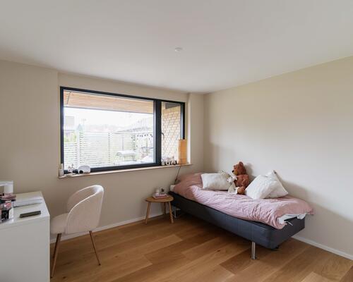 Rummelig og moderne villa i Værløse