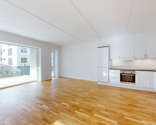 Moderne bolig med stor altan og god beliggenhed!