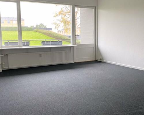 Lys 2-værelses lejlighed i Aalborg SØ