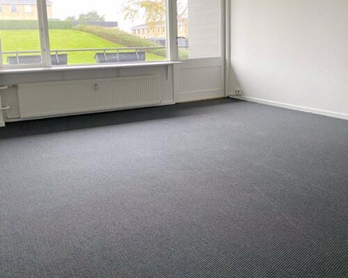 Lys 2-værelses lejlighed i Aalborg SØ