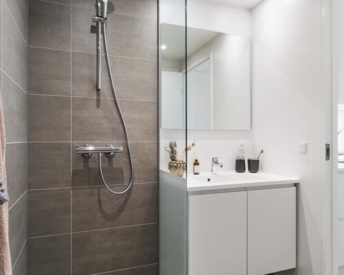 HELT NYE LEJLIGHEDER - GODE FÆLLESFACILITER - UDSIGT - GOD INDRETNING