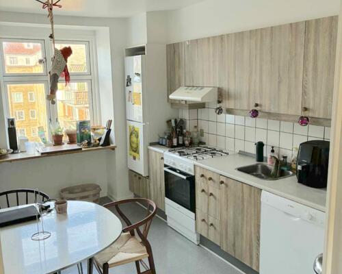 Lys og delevenlig 3-værelses på 84 m2