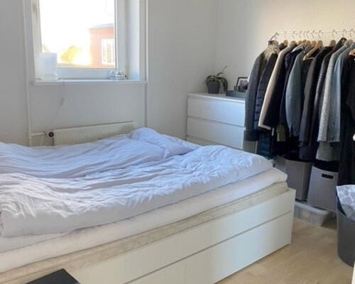 Charmerende 2-værelses lejlighed i enestående ejendom