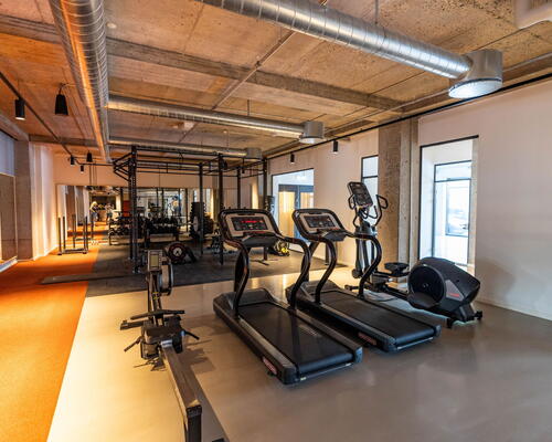 Rummeligt studio et stenkast fra Amagerbro