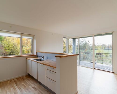 Rummeligt rækkehus i familievenligt kvarter i Ålsgårde