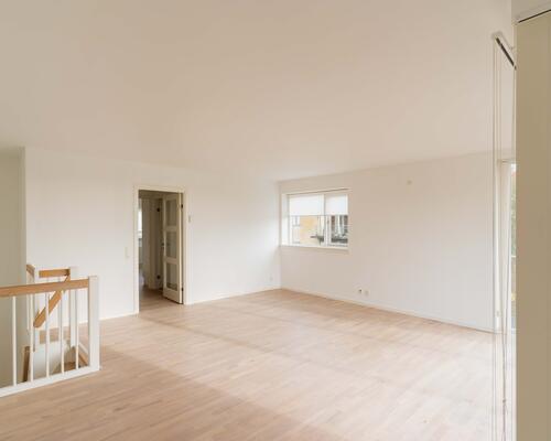 Rummeligt rækkehus i familievenligt kvarter i Ålsgårde